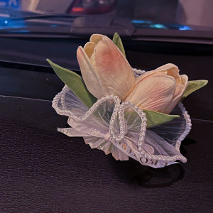 High-End Tulip Creative Temporary Move Car Phone Ladies Parking Plate Female Driver Vehicle Interior Decoration Plastic Material