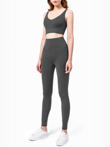 Nuls Womens Yoga Fitness Running Suit Set Professional High End Elastic Quick Dry Training Gymwear Nine Point Pants with Chest Pad