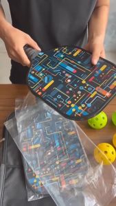 Bộ vợt pickleball bao gồm 2 cây vợt 4 quả bóng pickleballs