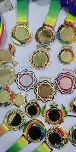 【10PCS 】 เหรียญทอง/เงิน/ทองแดงคอริบบิ้นรางวัลกีฬารางวัลนักเรียนการแข่งขันมาราธอนประเภทบอลการแข่งขัน