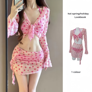 ชุดบิกินี่เซ็กซี่แบบอนุรักษ์นิยมสําหรับผู้หญิงเส้นใยโพลีเอสเตอร์สี่ชิ้นการออกแบบคอวีโดยไม่ต้องเหล็กรองรับแผ่นรองหน้าอกเหมาะสําหรับชุดว่ายน้ําชายหาดวันหยุด