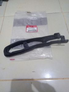 karet tahanan bantalan rantai rante slider chain pivot crf 150L original honda