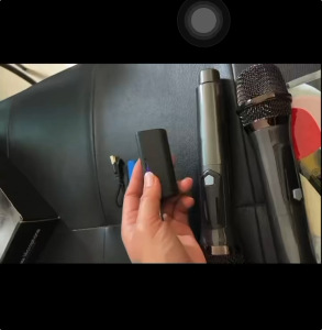 LT-128 ไมโครโฟนแบบชาร์จแบบชาร์จได้แบบไร้สายของ UHF