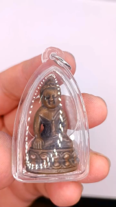 K522 พระกริ่ง ปวเรศ วัดบวรนิเวศ เนื้อทองแดง ปี 30 ขนาด 2.5x6.0 กรอบพระ พลาสติก กันน้ำ