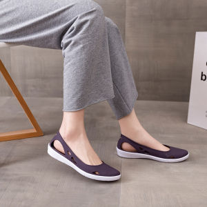 2023 New Womens Flat Bottom Plastic Sandals Mommy Beach Shoes Slip-On round Toe Jelly Shoes Casual Pure Color Rubber Outsole