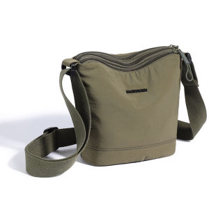 Casual Nylon Bucket Bag Womens Fashionable Simple Commuter Large Capacity Lightweight Single Shoulder Crossbody Bag Zipper