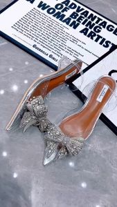 รองเท้าแก้วส้น 1.5 นิ้ว แต่งคริสตัลโบว์เพชรงานระดับไฮเอนด์ งานเกรดพรีเมี่ยมพร้อมกล่องแข็ง หรูหรามาก P68 พร้อมจัดส่ง