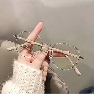 1pcs Elegant Women Oversized Gold Frame Glasses Face‑Slimming Design Photochromic Lenses for Daily Wear