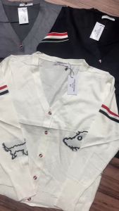 Cardigan Rajut Wanita – Nyaman & Stylish untuk Segala Kesempatan