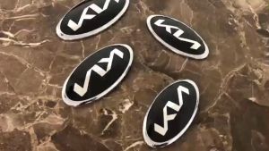 1 chiếc Logo biểu tượng trước và sau xe ô tô Kia