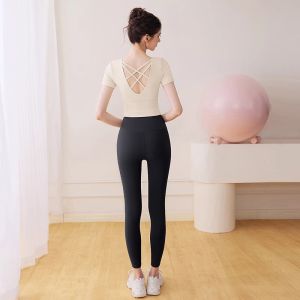 2025 New Womens Yoga Fitness Sports Wear Thin Training Clothes Set Beautiful High-End Sensation Pilates Summer Lightweight
