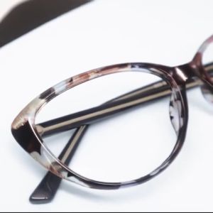 Groovy Eyewear - Kacamata Ella Cat Eye Plastik Minus Bluecromic Antiradiasi