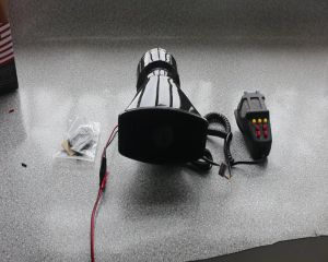 Còi Hú Police Hệ Thống Âm Thanh Lớn Báo Động Điện Tử 12V Cho Xe Cảnh Sát