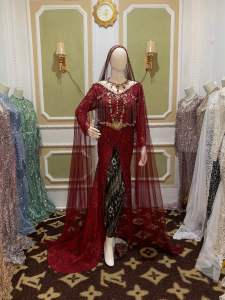 Kebaya ekor juntai bonus slayer bahu