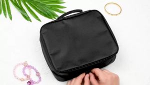 Travel Jewelry Organizer CaseJewelry Bags Jewelry Storage Book Binder with Clear Zipper Velvet Pouch for TravelingEarrings