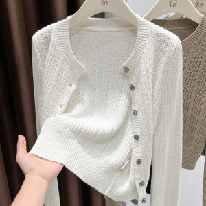 Loowmane | Knitted Cardigan Blouse