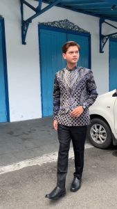 BATIK PUTRA JAWA Motif NAYESWARA NAVY KOKO Batik Pria Slimfit Premium Bahan Katun Lapis Furing