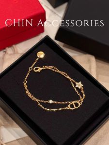 Exquisite Mid-Century French High-End Double Layered Hand Bracelet with 24K Gold Plating And Star Design Elegant Fashion Jewelry