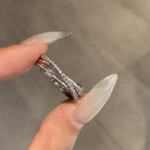 Flashy Simulated Diamond Three-Loop Star Track Ring Elegant Retro High-End Personality Precision Versatile out Alloy Geometric Womens Ring