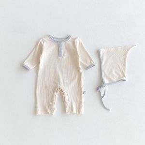 Autumn baby Korean color contrast long sleeve jumpsuit male and female baby autumn basic simple and comfortable jumpsuit hat v