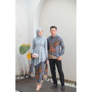 Batik Couple dan Kebaya Zara Rose - Kebaya Engagement - Kebaya Wisuda - Kebaya Modern Kekinian Wid Batik Akita Terbaru
