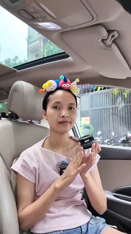 【NEW】Giá đỡ điện thoại ô tô Kaston - K007 - Từ tính hút chân không - Xoay 360° gấp gọn - Sử dụng đa năng