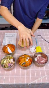 Máy Xay Cối Thủy Tinh Đa Năng 6 Lưỡi SEKA SK 1396 Dung Tích 300ML Máy Xay Ăn Dặm Cho Bé Xay Thịt Cháo Sinh Tố Tỏi Ớt- VinhBuiStore