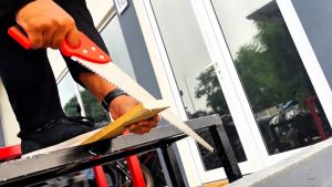 Paket Hemat 3 Item: Gergaji Kayu & Palu & Meteran