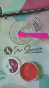 Peeling gel untuk membersihkan wajah hingga ke pori-pori / mengangkat komedo secara maksimal dengan peeling gel Drwskincare