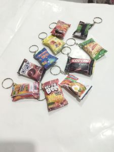 10PC GANTUNGAN KUNCI SNACK / GANTUNGAN KUNCI / UNTUK GANTUNGAN TAS TRAVEL /UNTUK SOPENIR PERNIKAHAN