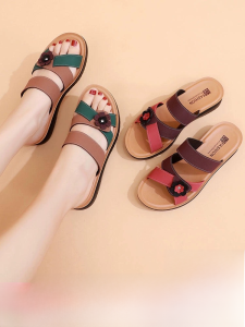 Leather Mom Slippers Womens Flat Bottom Anti-slip Comfortable Soft Bottom Sandals Korean Style mid Heel Daily Wear Rubber Sole
