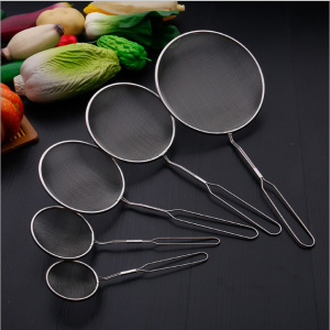 Large Stainless Steel 304 Kitchen Strainer Spoon for Soup Oil Residue Bean Paste Juice Filtration And Flour Sifting