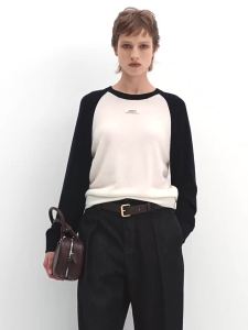 MO&Co. | Merino Wool Contrast Raglan Sleeve Street Style Sweater