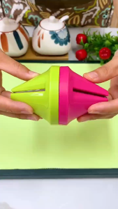 Vegetable Fruit Spiral Shredder Peeler Multi-function Manual Shredder Device Potato Carrot Rotating Shredder Grater Kitchen Tool