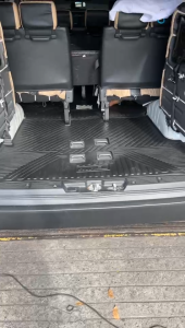 TOYOTA HIACE 2005 - 2027 DELUXE / GL / TOURER DEEPDISH MATTING EXTENDED 5D (2020 2021 2022 2023 2024 2025 2026 2027)