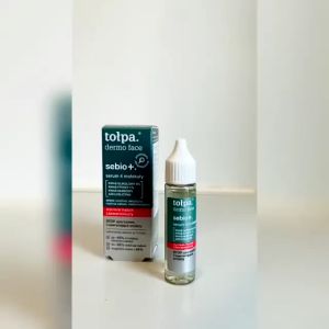 Huyết Thanh Chống Tái Mụn của TOLPA giúp giảm sự xuất hiện của mụn.20ml