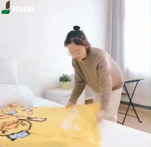 ถุงใส่เสื้อผ้าพกพา ถุงซิปล็อค ถุงสูญญากาศ ถุงเก็บเสื้อผ้า ผ้าห่ม ผ้านวม ถุงสูบ ถุงจัดเก็บของ ถุงกระชับพื้นที่