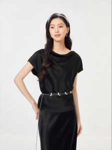 Koradior | Design Fashionable Slimming Black Short Sleeve Blouse