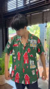 เสื้อเชิ้ต เสื้อฮาวาย ผ้าไหมอิตาลี วินเทจ ลายบ้านแดง บ้านหิมะ ลายคริสต์มาส E90
