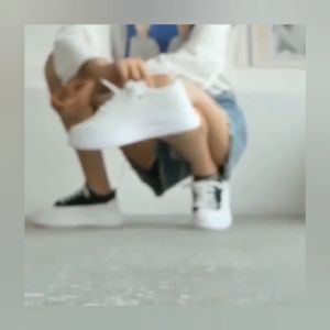 LADANG ONLINE - VELMA Sneakers Aireen Fashion Youngji Sepatu Sekolah Wanita Spatu Kets Sporty Casual OOTD Terbaru