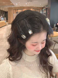 Side Hair Clips Womens New 2025 Elegant Diamond Fabric Art Wrapping Bangs Break Break BB Clip Hair Cards Edge Clippers