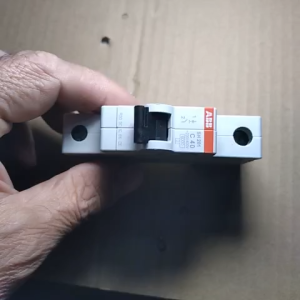 Át tô mát 1 pha 40A ABB 1p 220v át tép