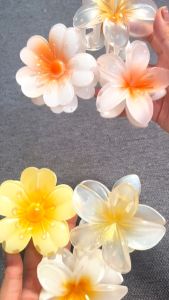 Jepit Rambut Bunga Kamboja Bali Transparant Flower Hairclip Jedai Flower Kamboja Besar Aesthetic