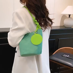 MOUSSON กระเป๋าสะพายผู้หญิงความจุขนาดใหญ่ที่เรียบง่ายกระเป๋าถังแบบพกพาหนังกลับแฟชั่น