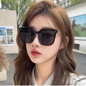 Fashionable new polarizing glasses for women summer sun protection high-end sunglasses large frame UV protection driving