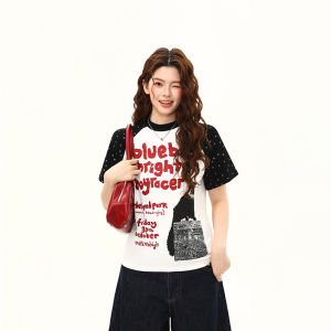 WILDAZI | Slim Fitting Raglan Shoulder Tshirt with Vintage and Colorblock Design