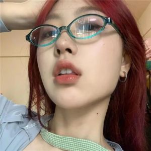Women Oval Red Frame Glasses Gradient Green Frame Narrow Small Eyeglass Girls Outdoor Fashion Wear with Seaside Driving Glasses