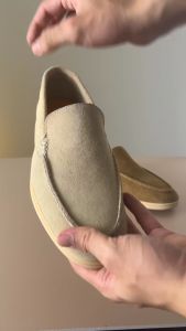 Shallow Slip On Da Lộn Đế Bệt Giày Lười Nam Đế Bệt Da Thật Nâu Be Dustino