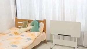 60cm/80cm Folding Table/ Foldable Table/ Movable Laptop Table/Computer Study Desk/Bedside Bed Sofa Side Table
