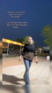 EIKO KNIT TOPS - Atasan Rajut Wanita Lengan Panjang Garis-Garis